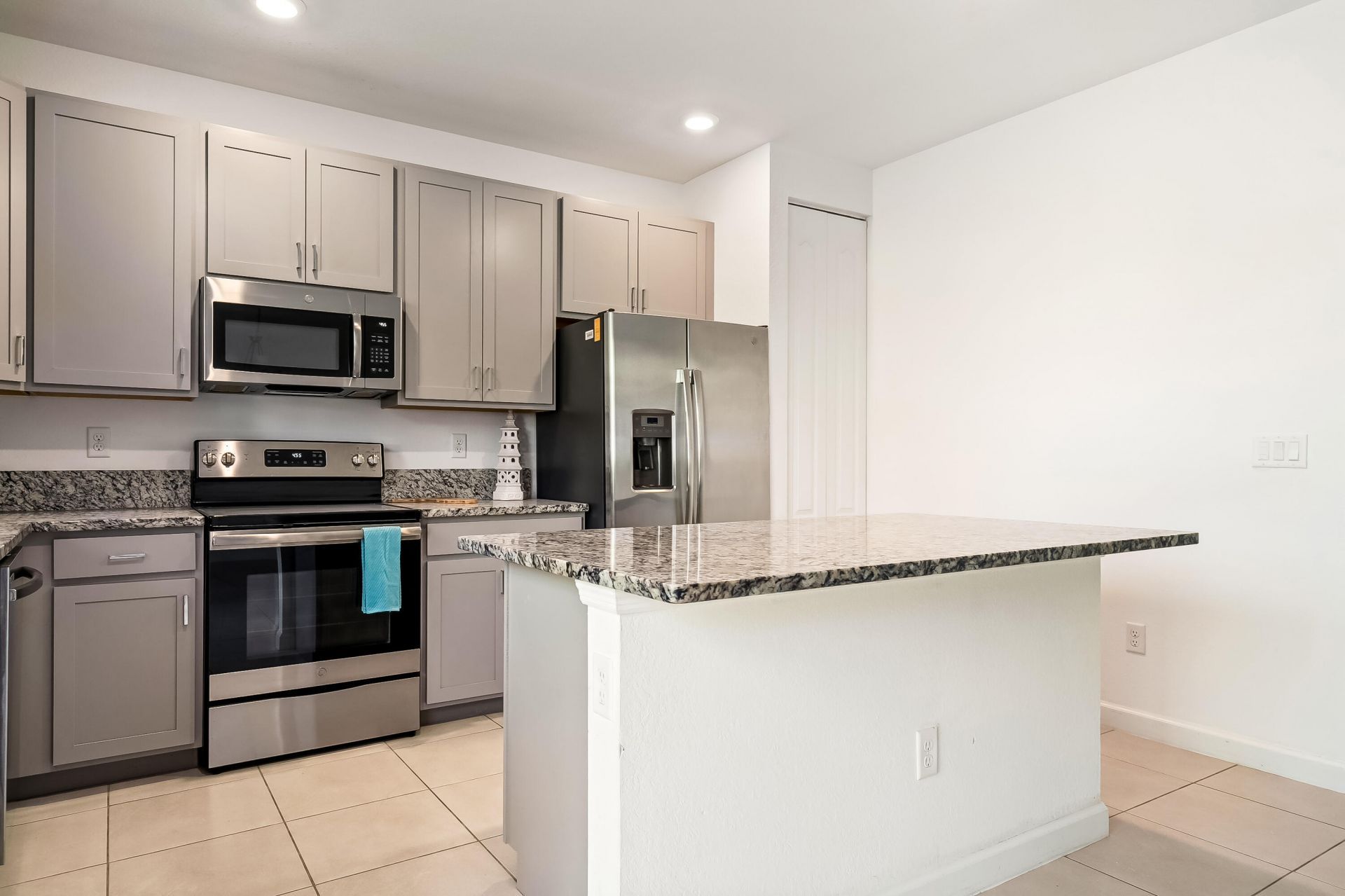 5323 Santa Maria Avenue, Boynton Beach, FL 33436 Photo