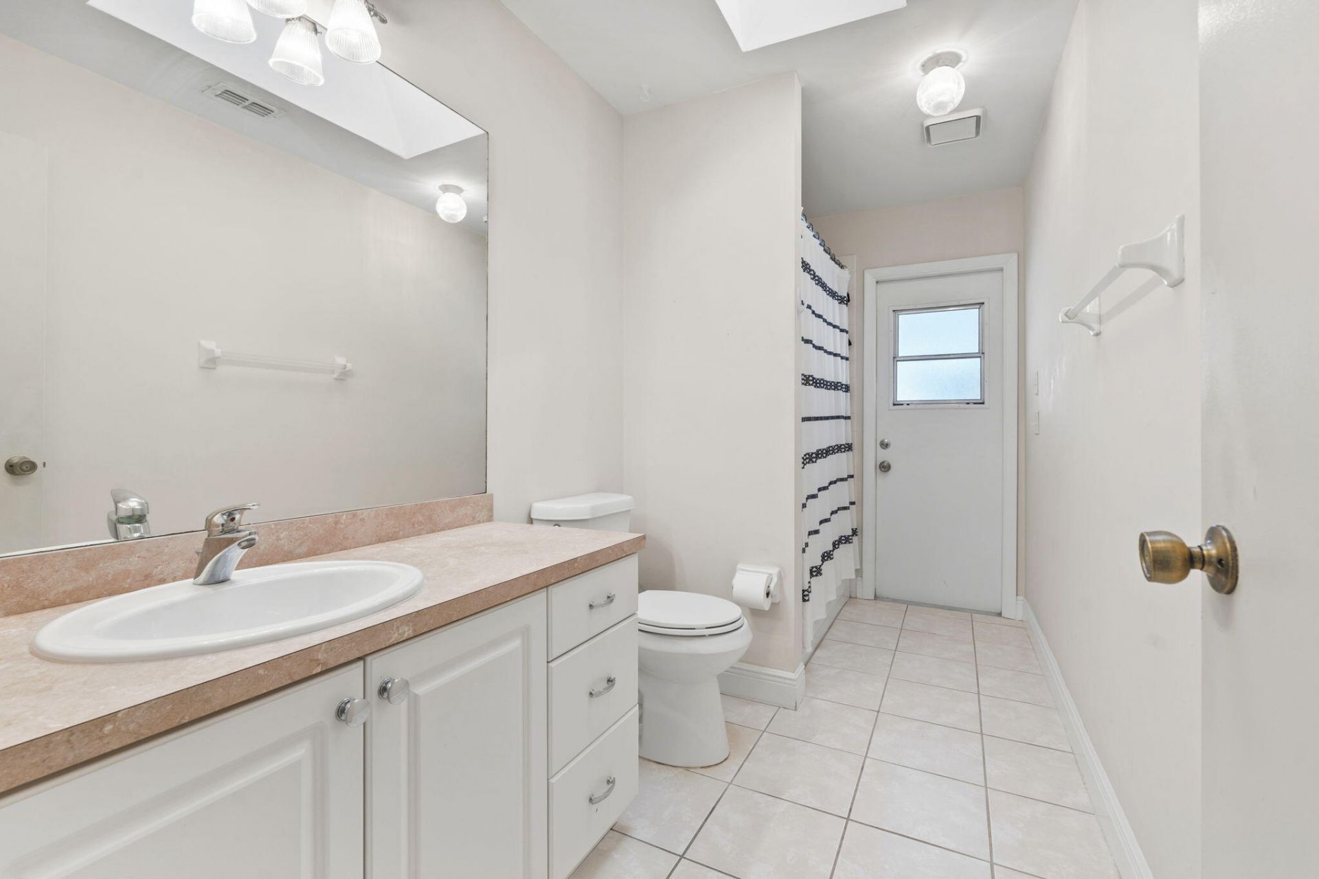 1202 SE Mcfarlane, Port Saint Lucie, FL 34952 Photo