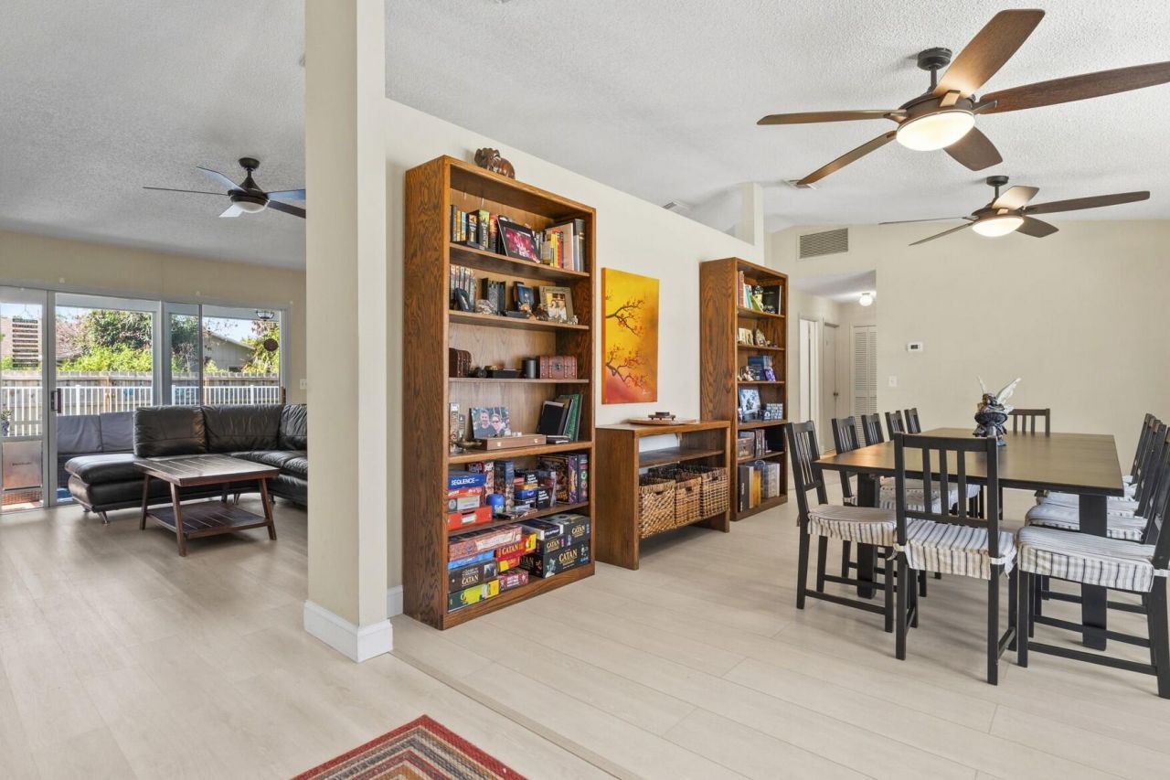 1202 SE Mcfarlane, Port Saint Lucie, FL 34952 Photo