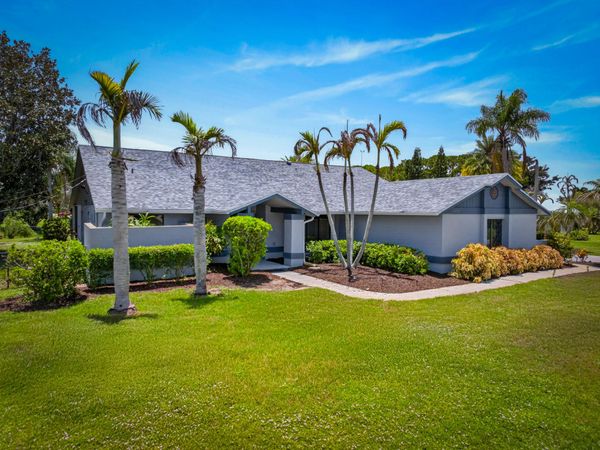 2092 SE PYRAMID Road, Port St. Lucie, FL 34952