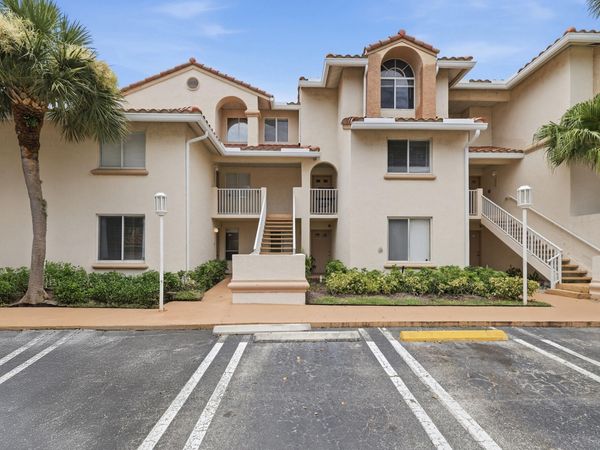 20101 Glenmoor Drive, West Palm Beach, FL 33409