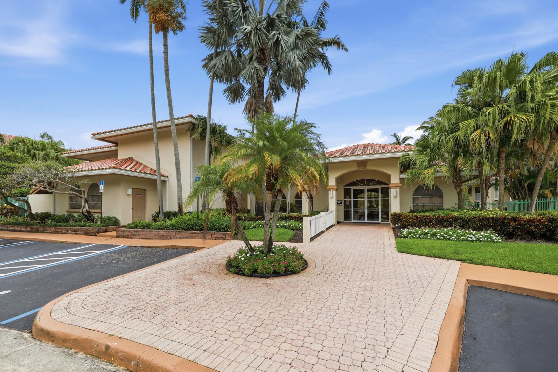 20101 Glenmoor Drive, West Palm Beach, FL 33409 Photo