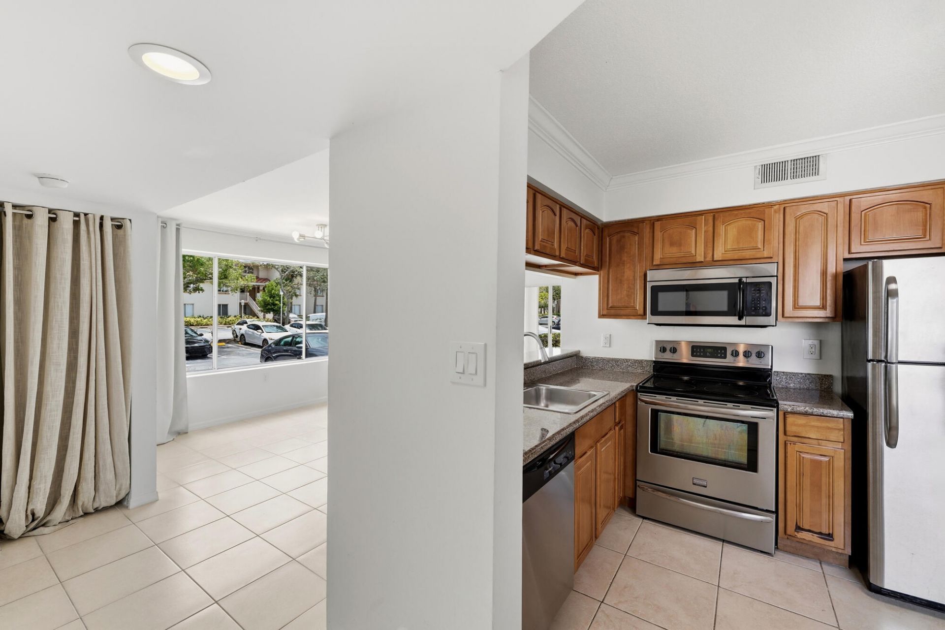 20101 Glenmoor Drive, West Palm Beach, FL 33409 Photo