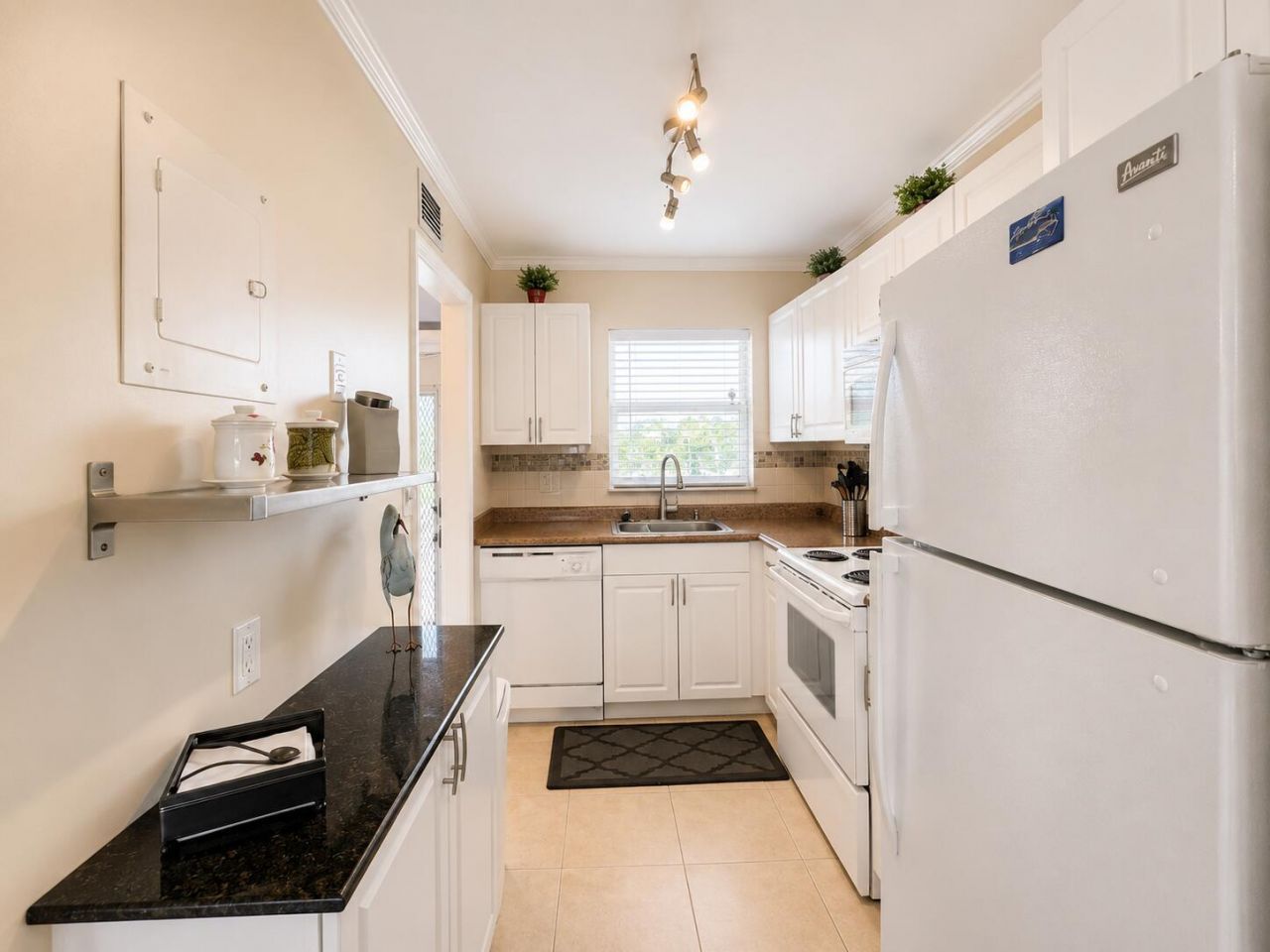2651 Sunrise Lakes Drive E, Unit 310, Sunrise, FL 33322 Photo