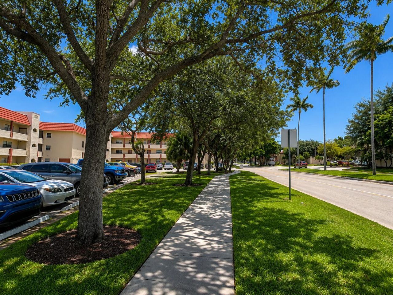 2651 Sunrise Lakes Drive E, Unit 310, Sunrise, FL 33322 Photo