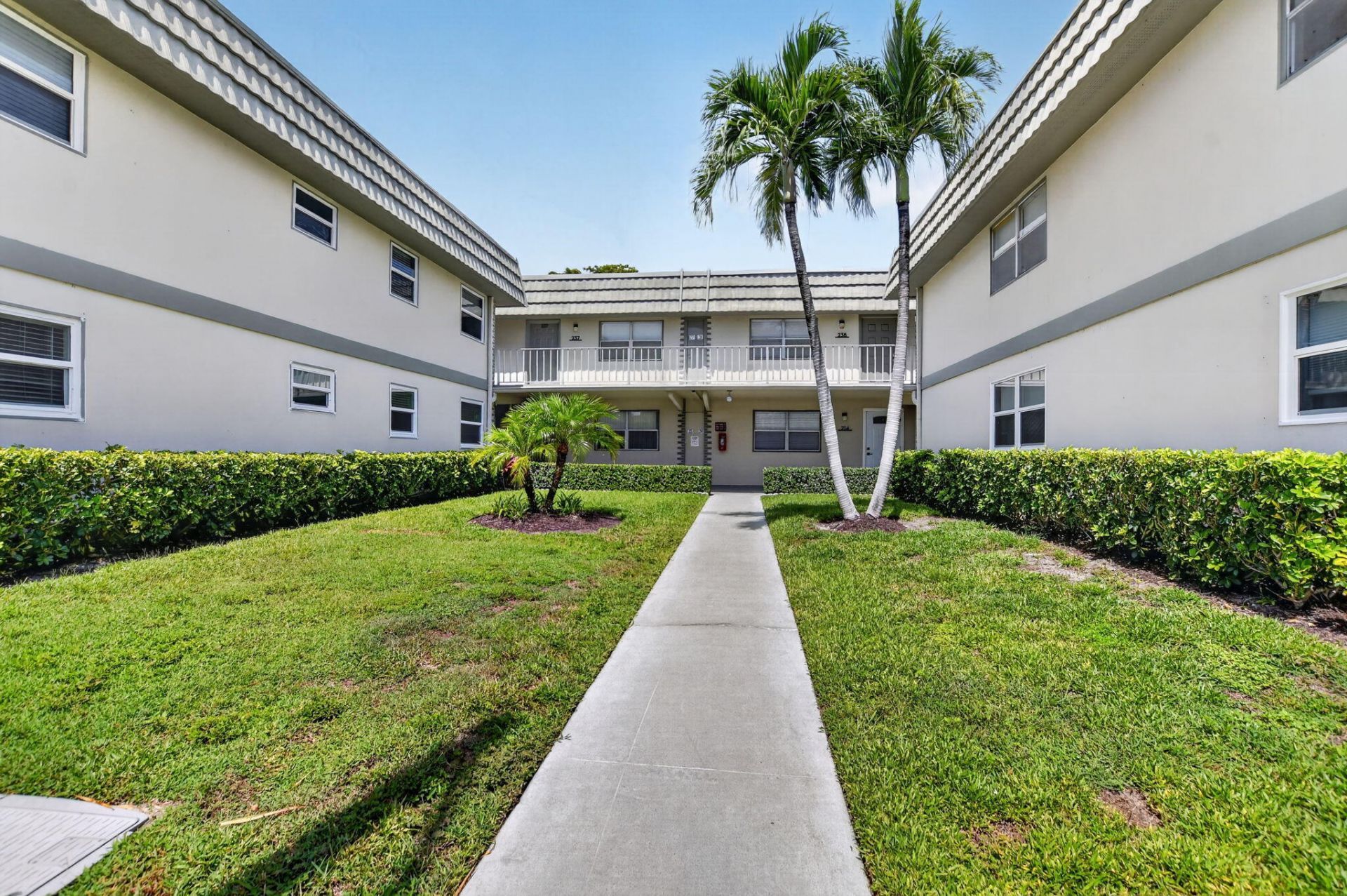 212 Monaco E, Delray Beach, FL 33446 Photo