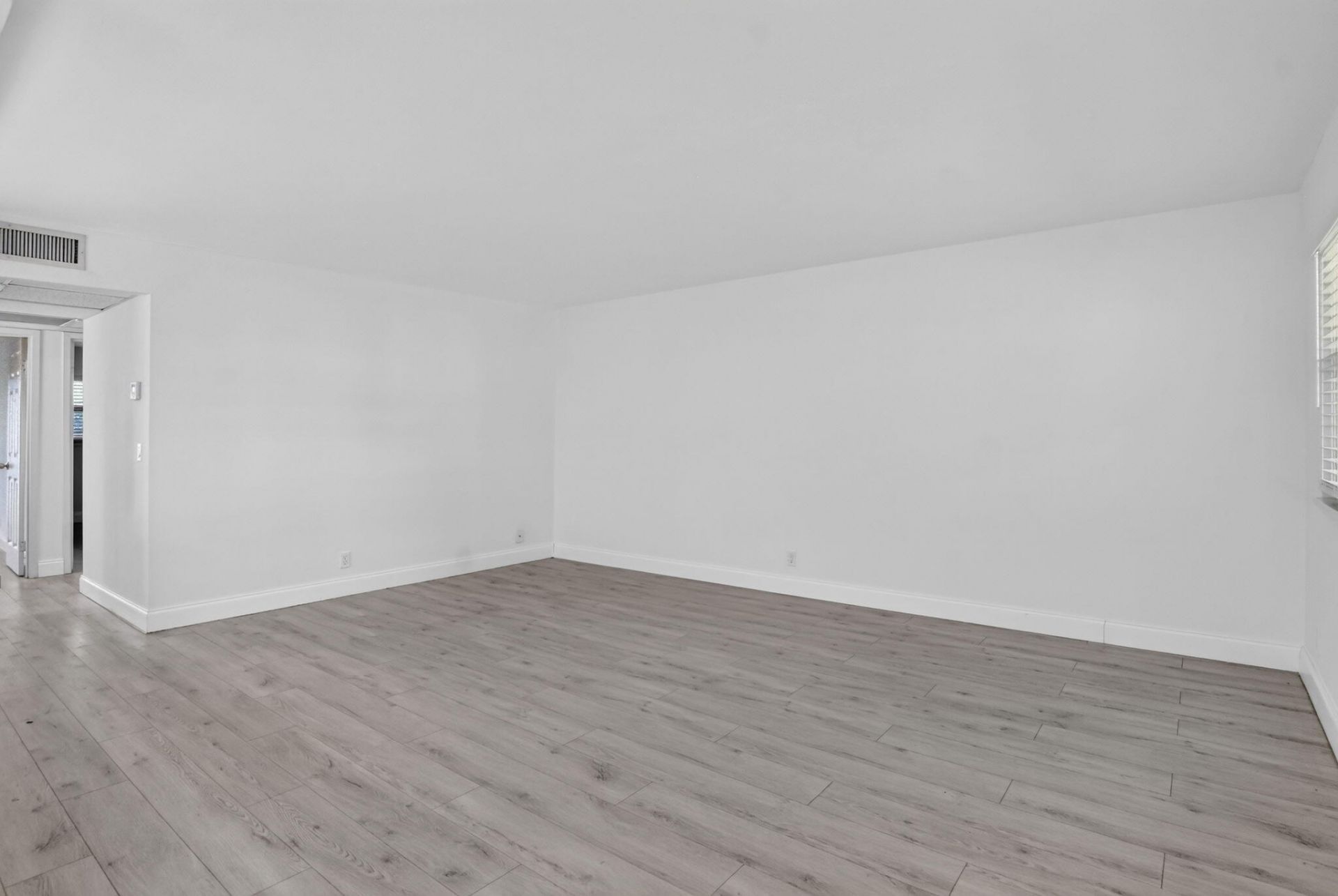 212 Monaco E, Delray Beach, FL 33446 Photo