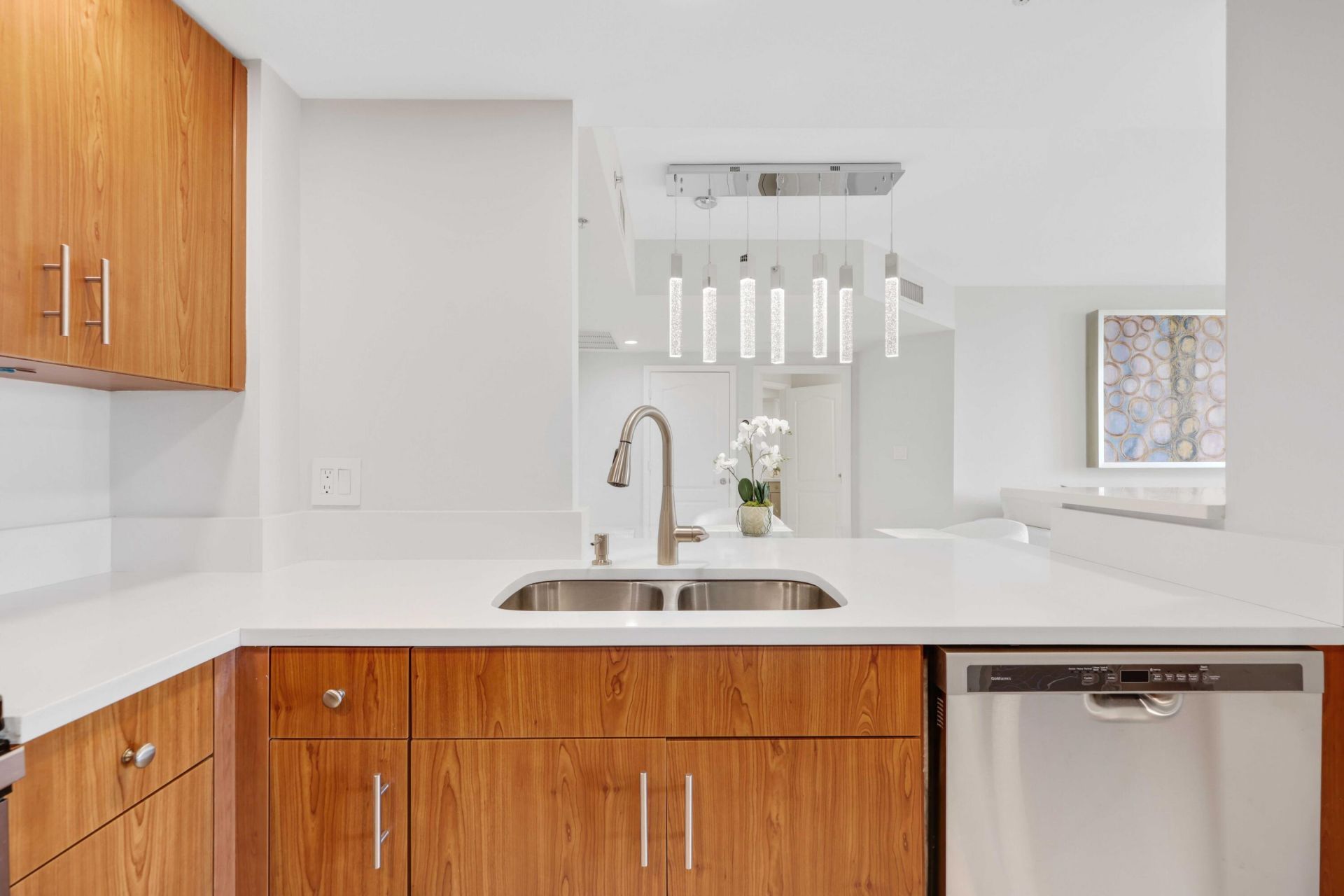100 N Federal Highway, Fort Lauderdale, FL 33301 Photo