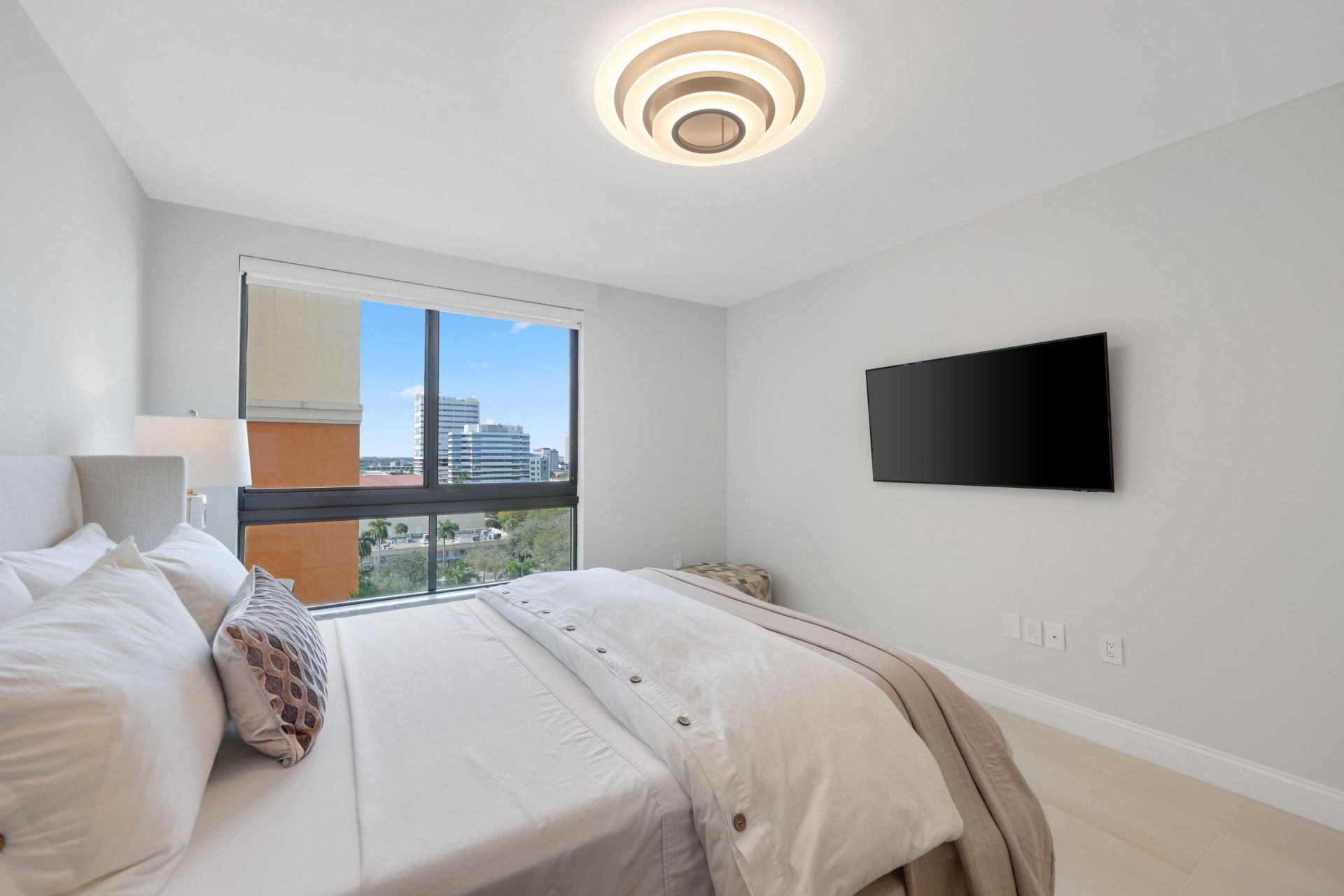 100 N Federal Highway, Fort Lauderdale, FL 33301 Photo