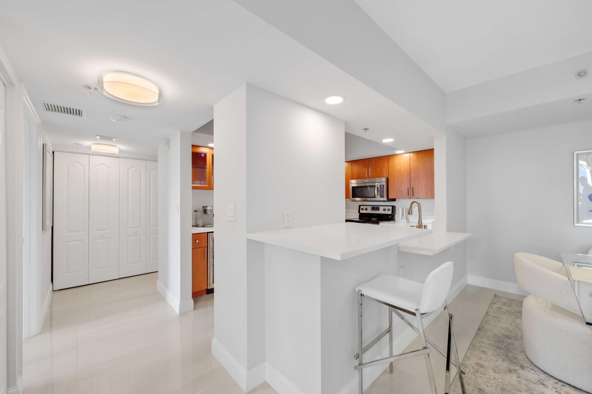 100 N Federal Highway, Fort Lauderdale, FL 33301 Photo