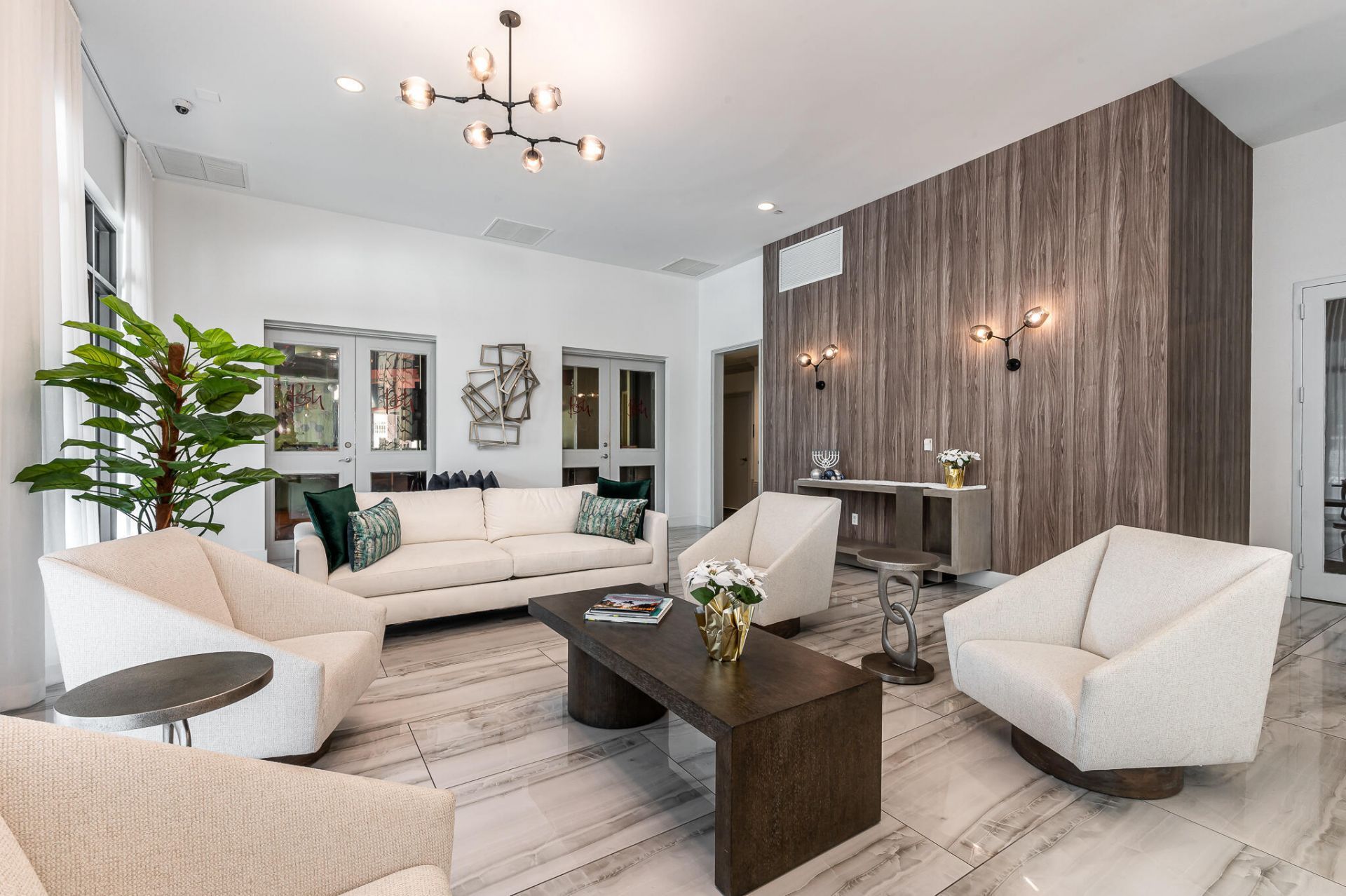 100 N Federal Highway, Fort Lauderdale, FL 33301 Photo