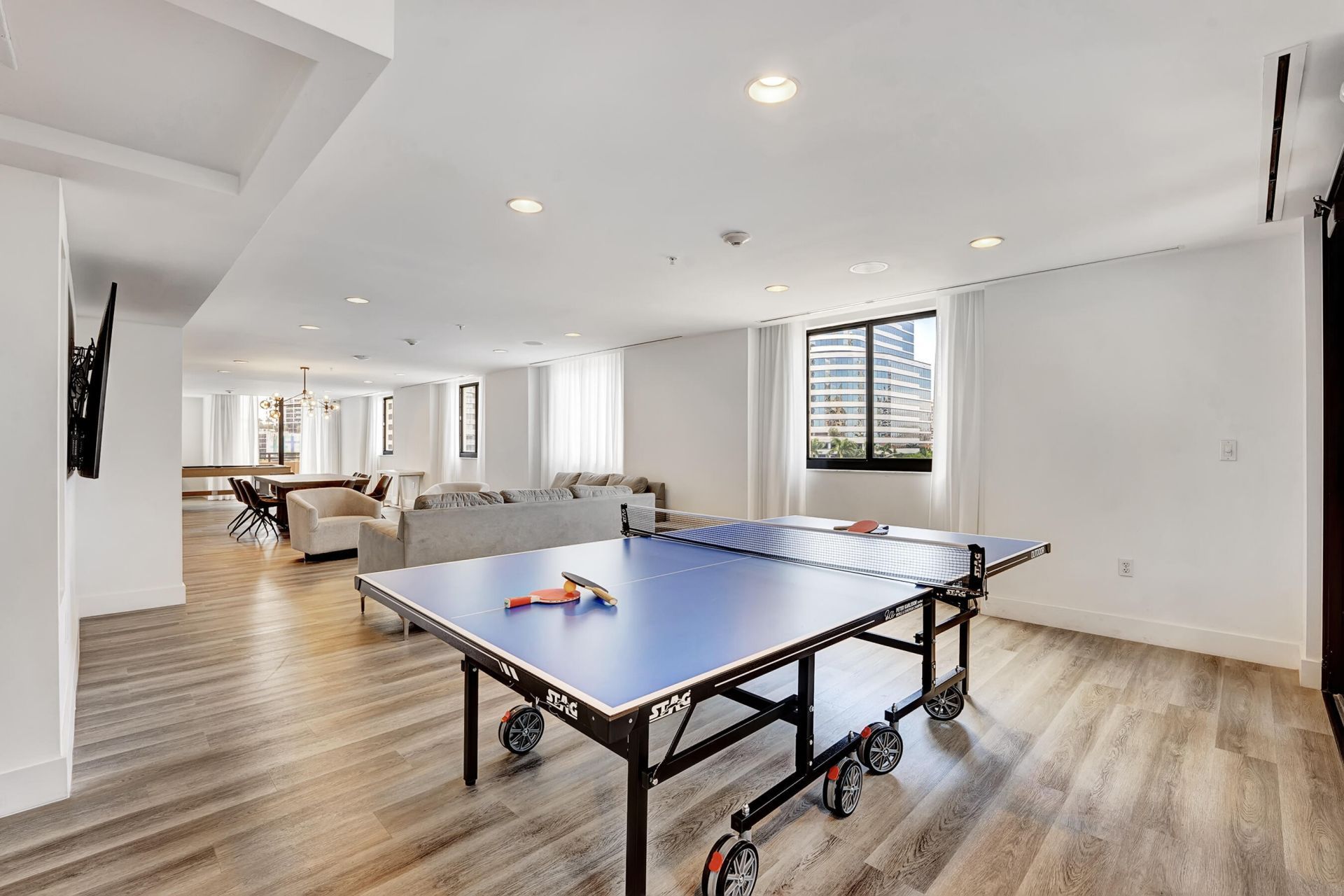 100 N Federal Highway, Fort Lauderdale, FL 33301 Photo
