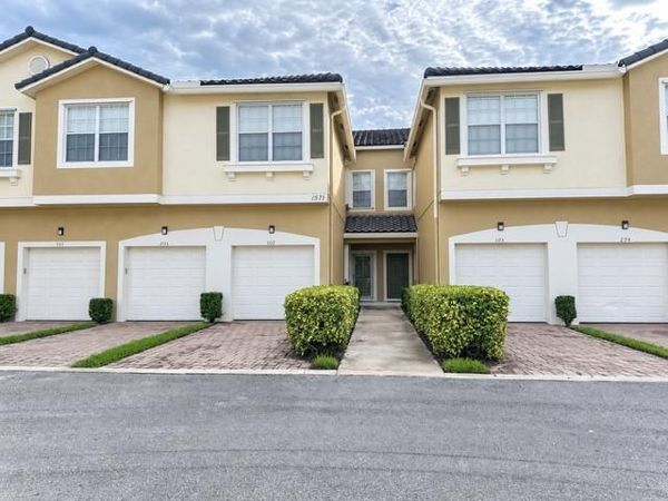 1571 SE HAMPSHIRE Way, Unit 102, Stuart, FL 34994