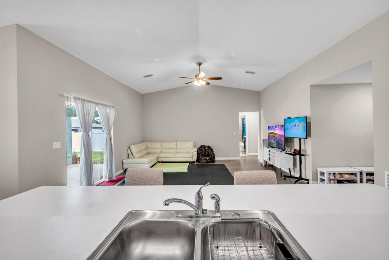 1220 SE Navajo Lane, Port Saint Lucie, FL 34983 Photo