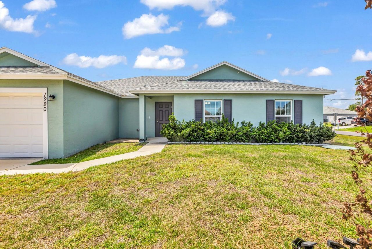 1220 SE Navajo Lane, Port Saint Lucie, FL 34983 Photo