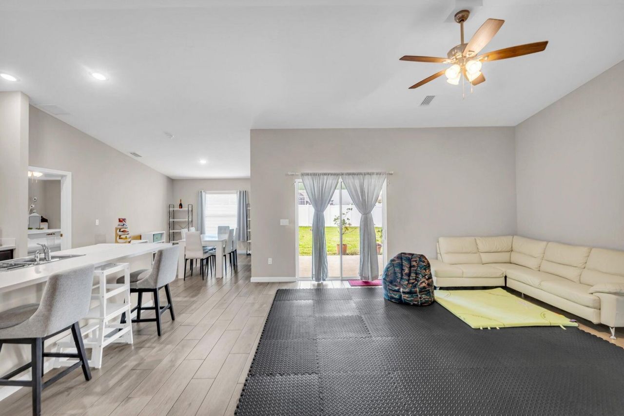 1220 SE Navajo Lane, Port Saint Lucie, FL 34983 Photo