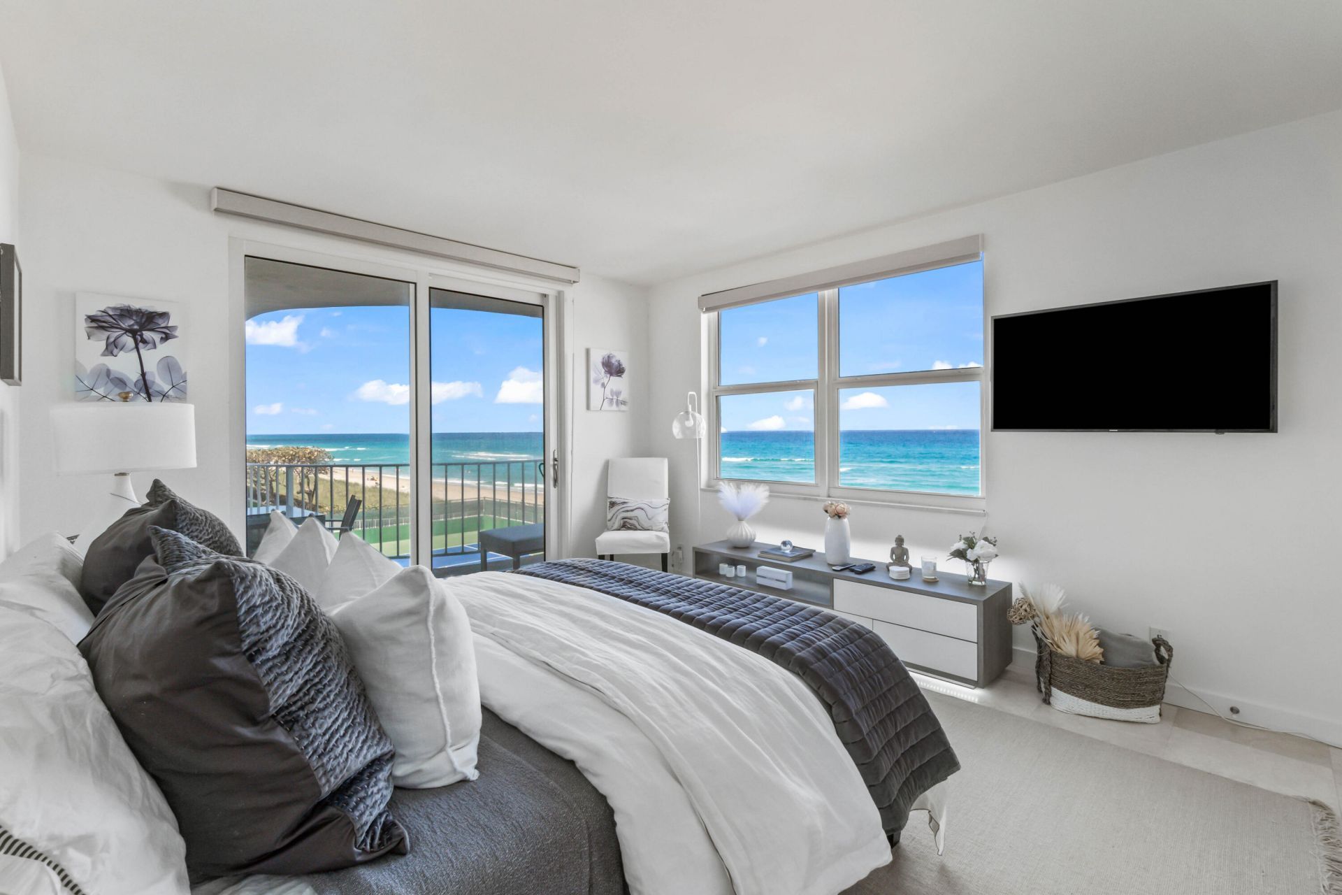 2295 S Ocean Boulevard, Unit 425, Palm Beach, FL 33480 Photo