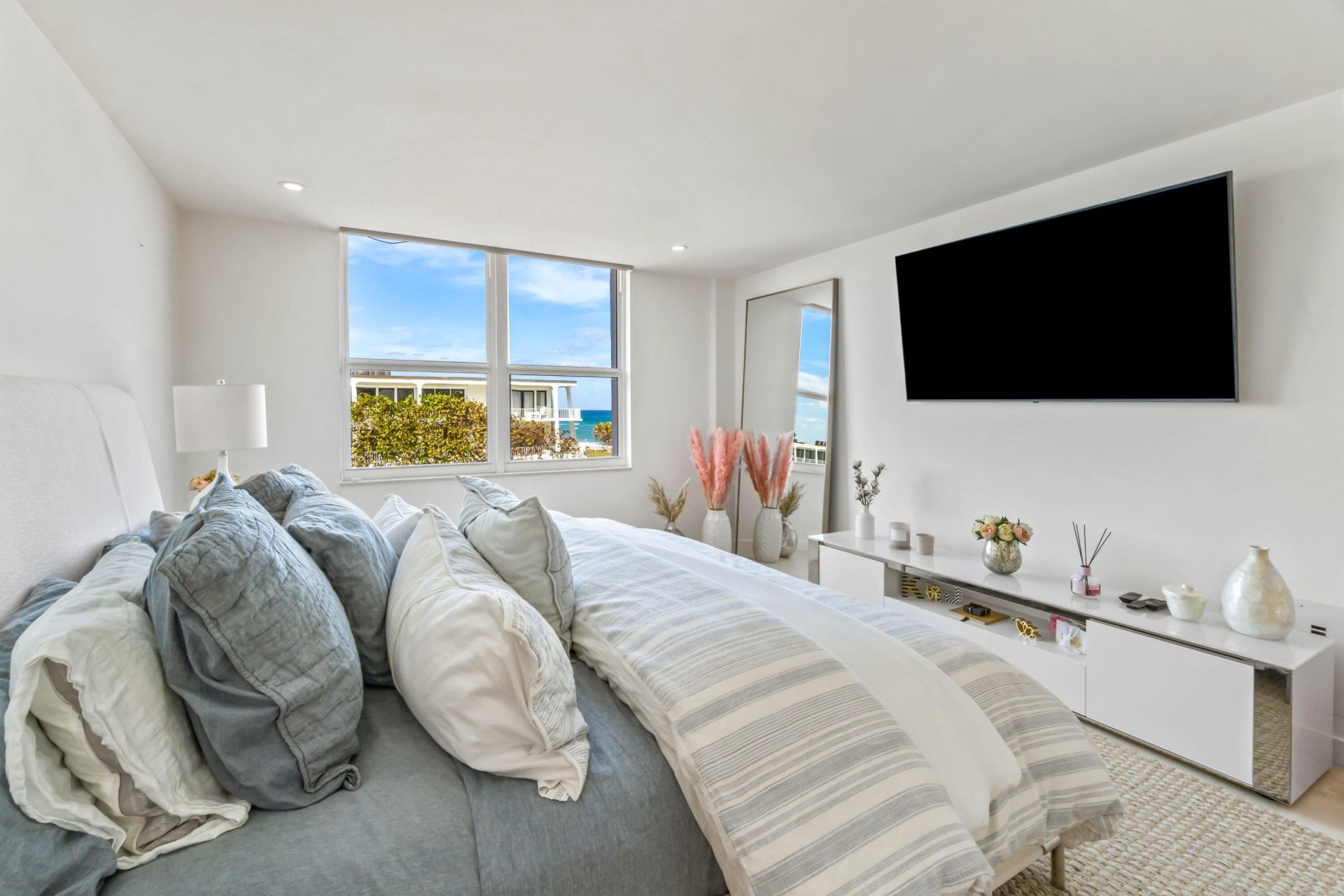 2295 S Ocean Boulevard, Unit 425, Palm Beach, FL 33480 Photo