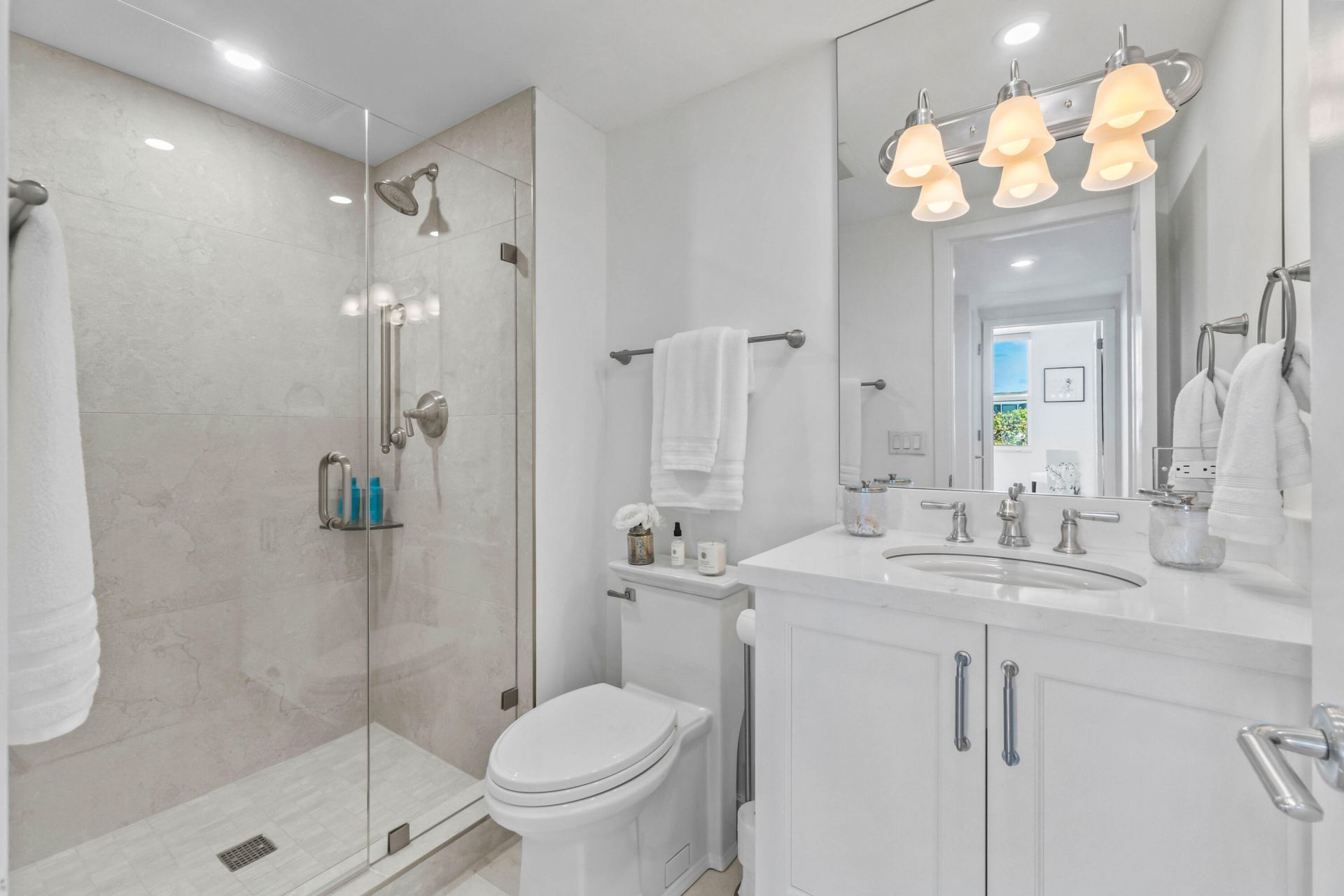 2295 S Ocean Boulevard, Unit 425, Palm Beach, FL 33480 Photo