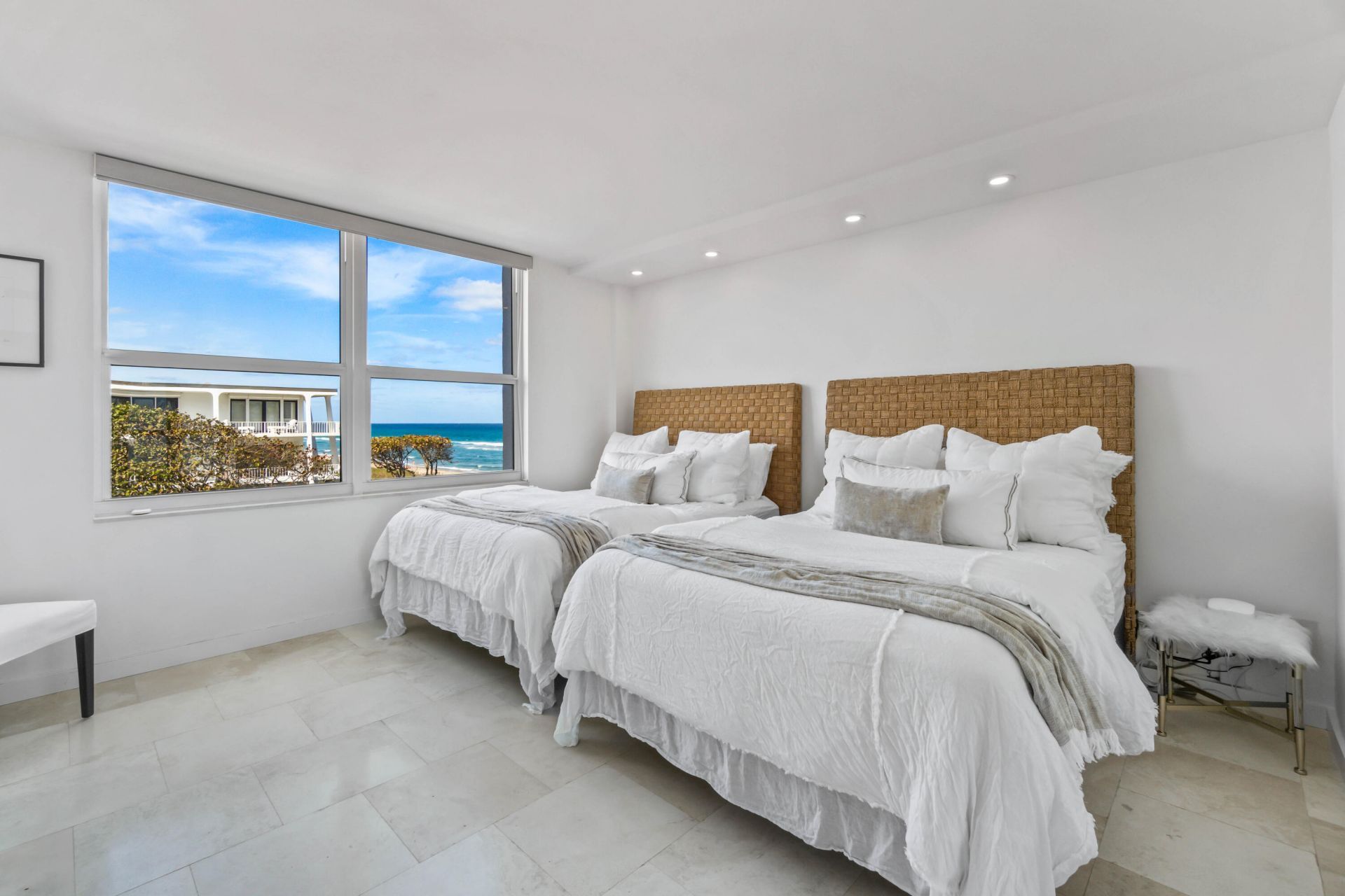 2295 S Ocean Boulevard, Unit 425, Palm Beach, FL 33480 Photo