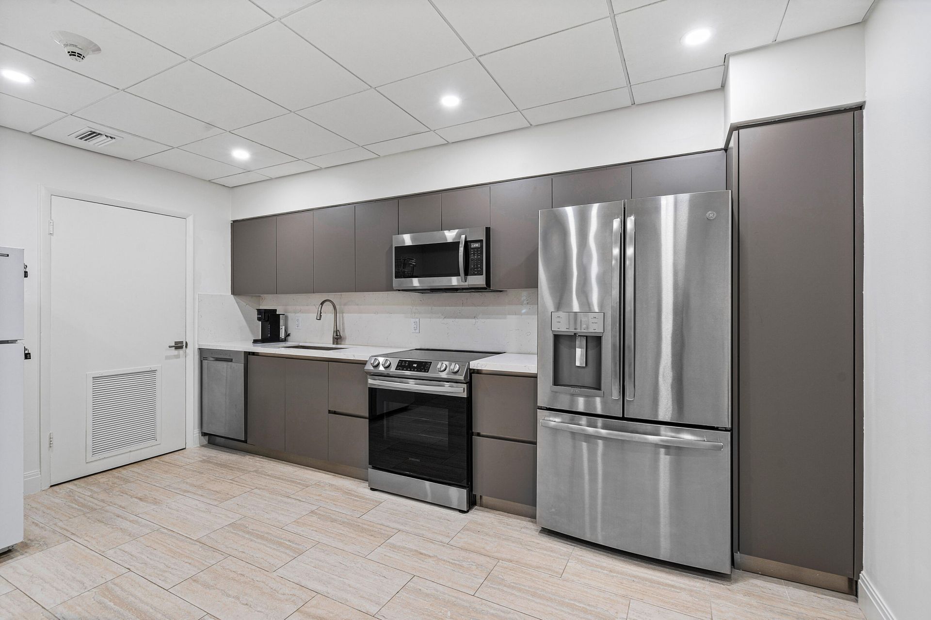 2295 S Ocean Boulevard, Unit 425, Palm Beach, FL 33480 Photo