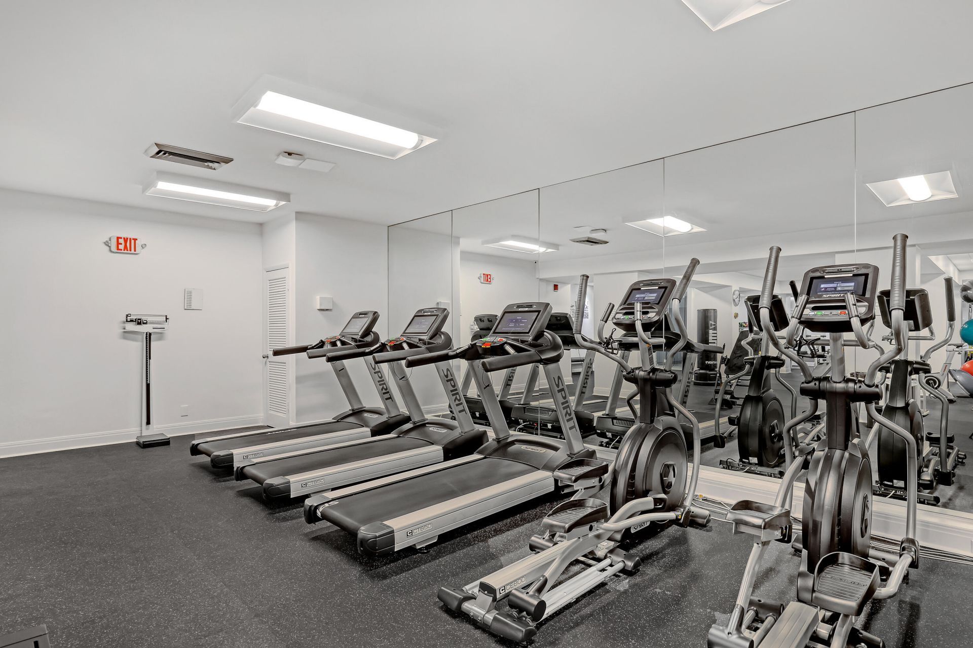 2295 S Ocean Boulevard, Unit 321, Palm Beach, FL 33480 Photo