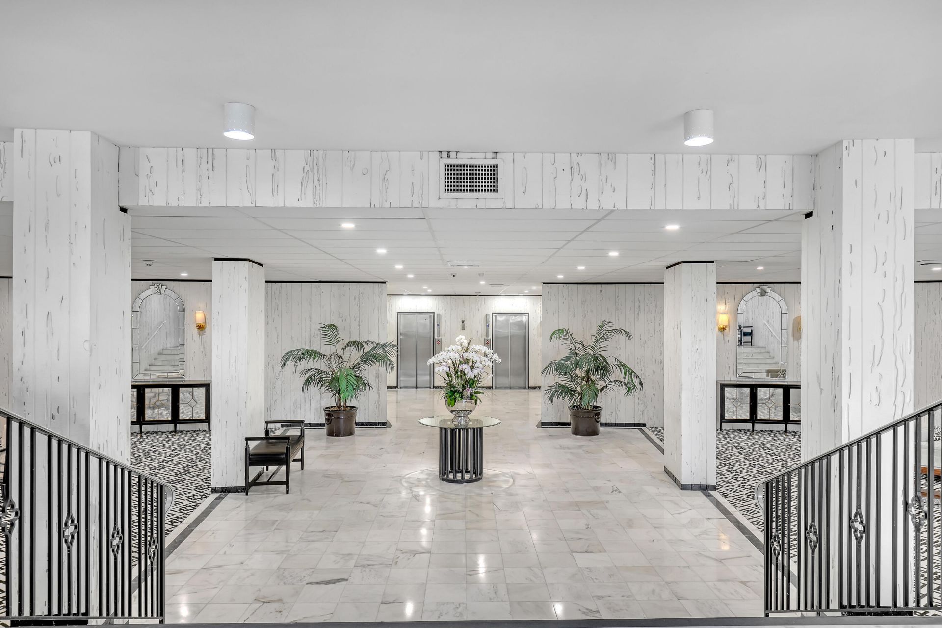 2295 S Ocean Boulevard, Unit 321, Palm Beach, FL 33480 Photo