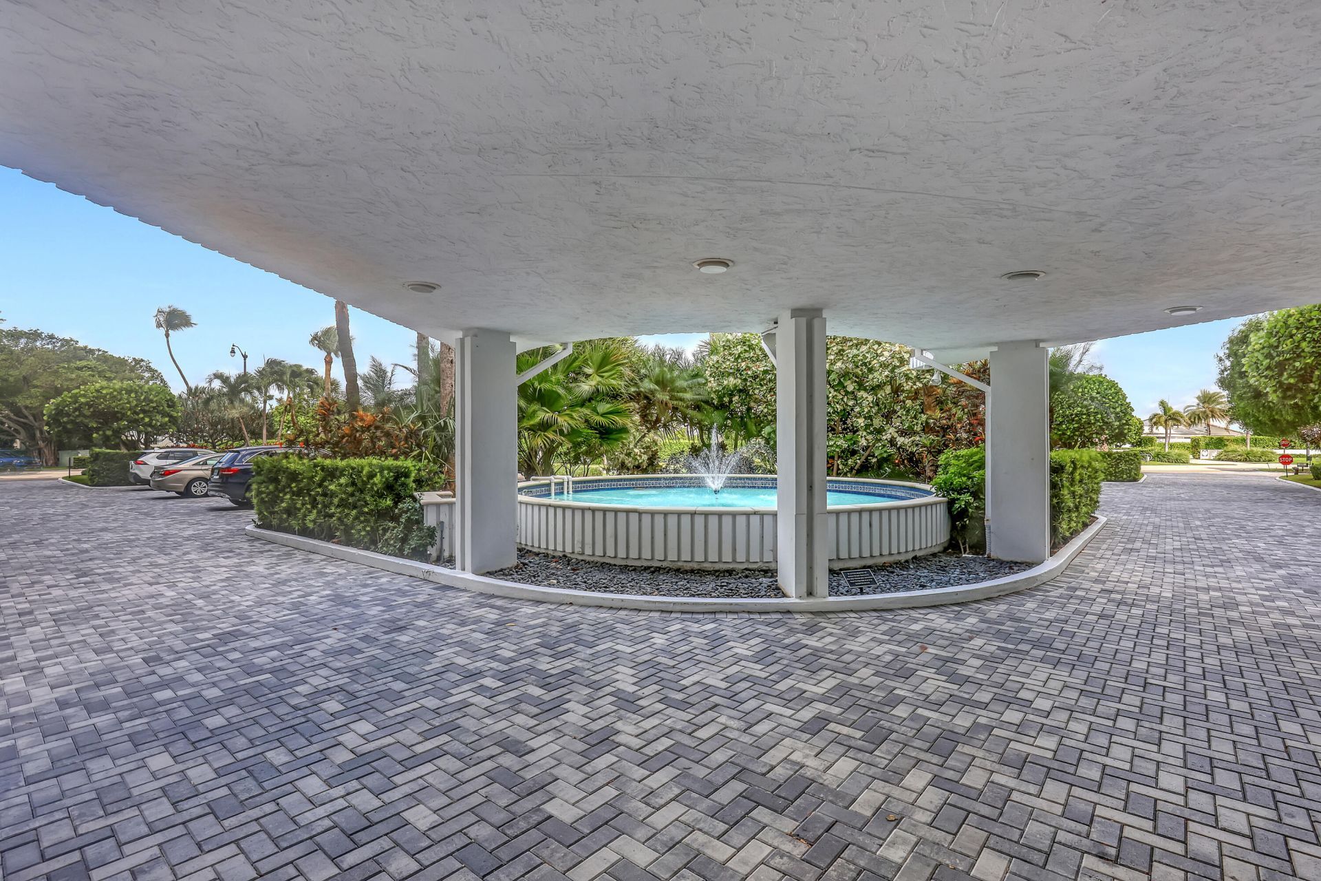 2295 S Ocean Boulevard, Unit 321, Palm Beach, FL 33480 Photo
