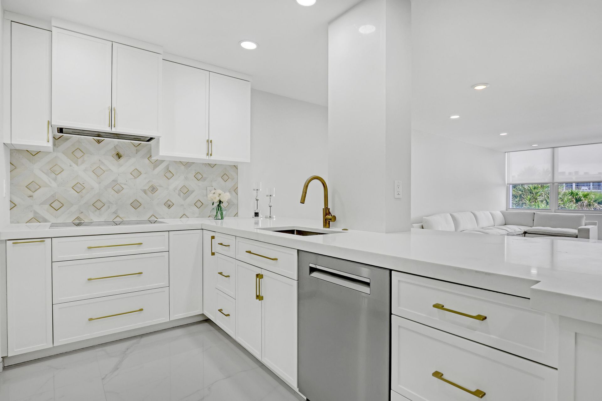 2295 S Ocean Boulevard, Unit 321, Palm Beach, FL 33480 Photo
