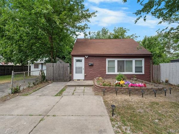 7521 Westminster Avenue, Warren, MI 48091
