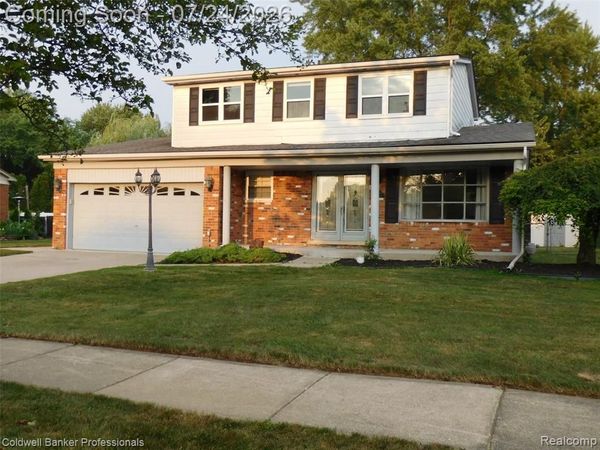5726 MARBLE Drive, Troy, MI 48085