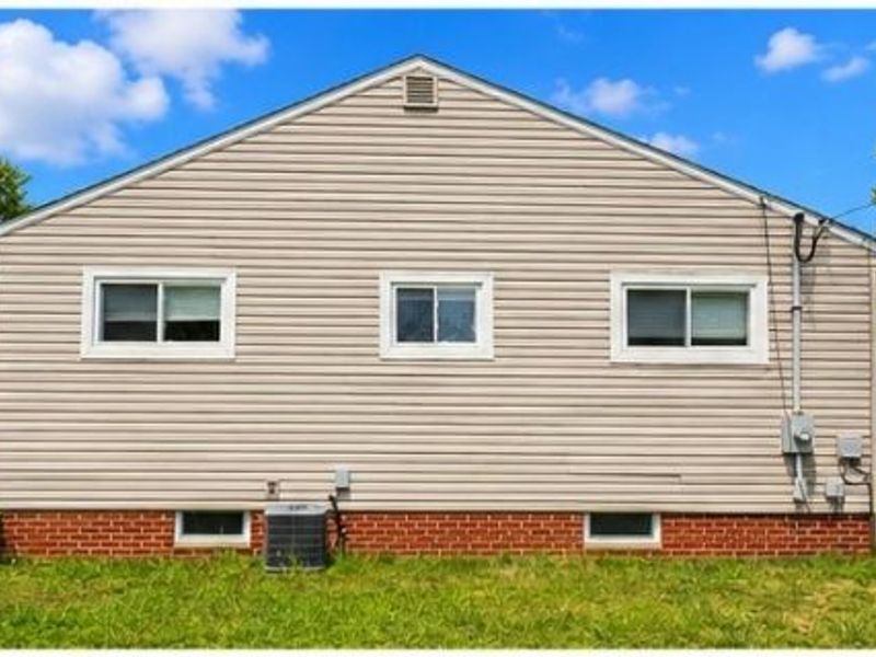 4420 Brookton Road , Warrensville Heights, OH 44128 Photo 2