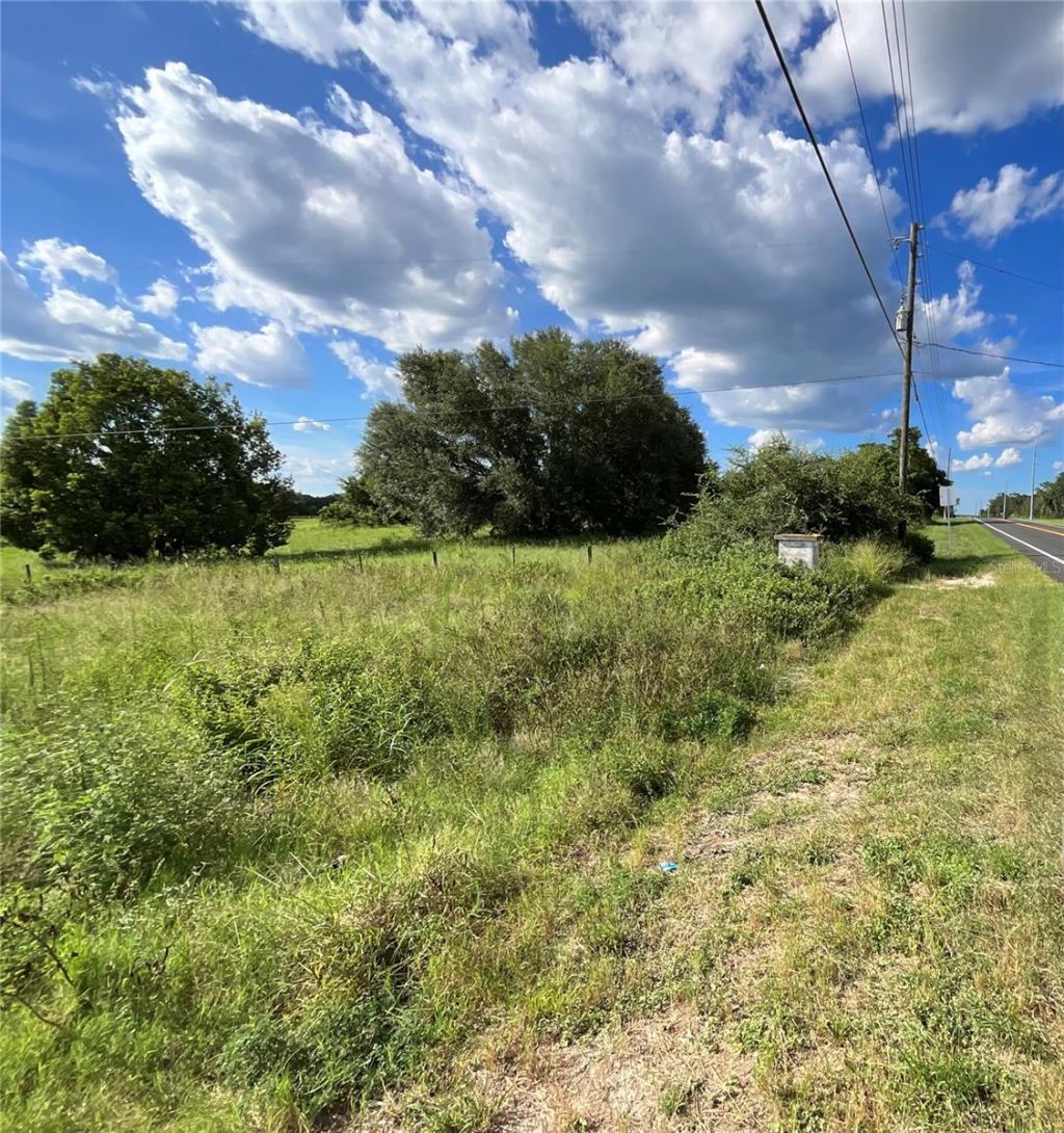 Sunset Harbor Rd, Weirsdale, FL 32195 Photo