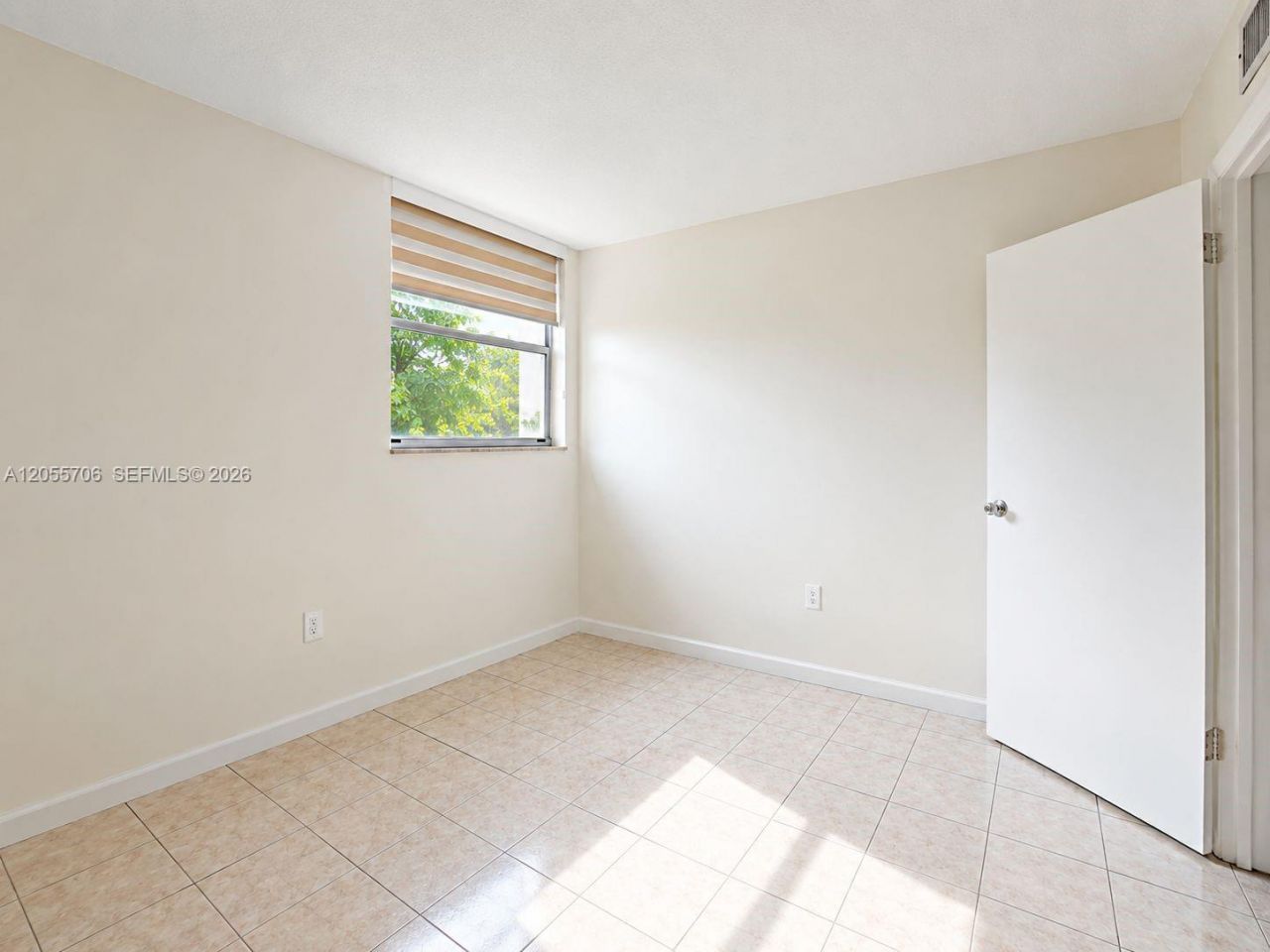 9431 SW 4th St, Unit 107, Miami, FL 33174 Photo