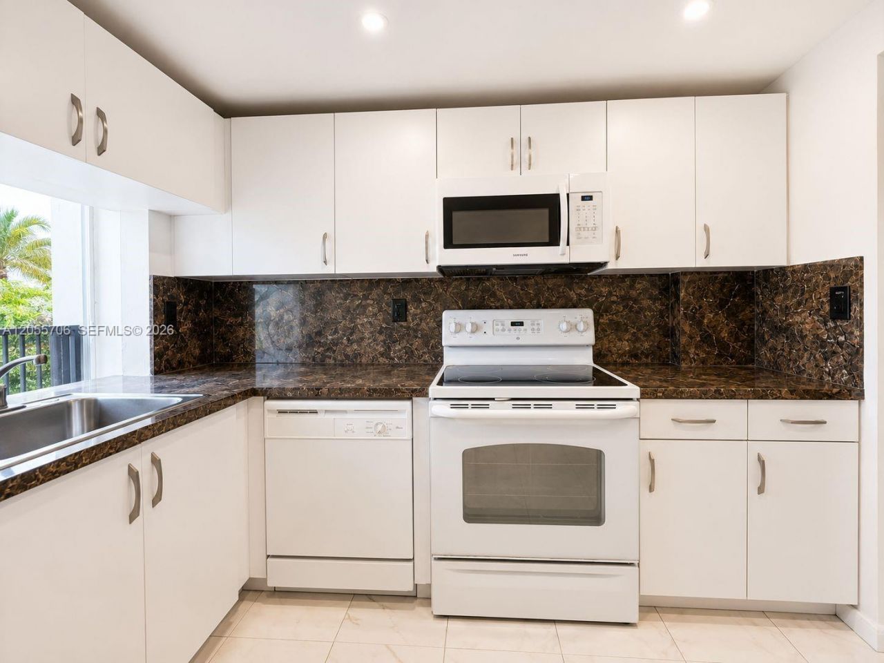 9431 SW 4th St, Unit 107, Miami, FL 33174 Photo