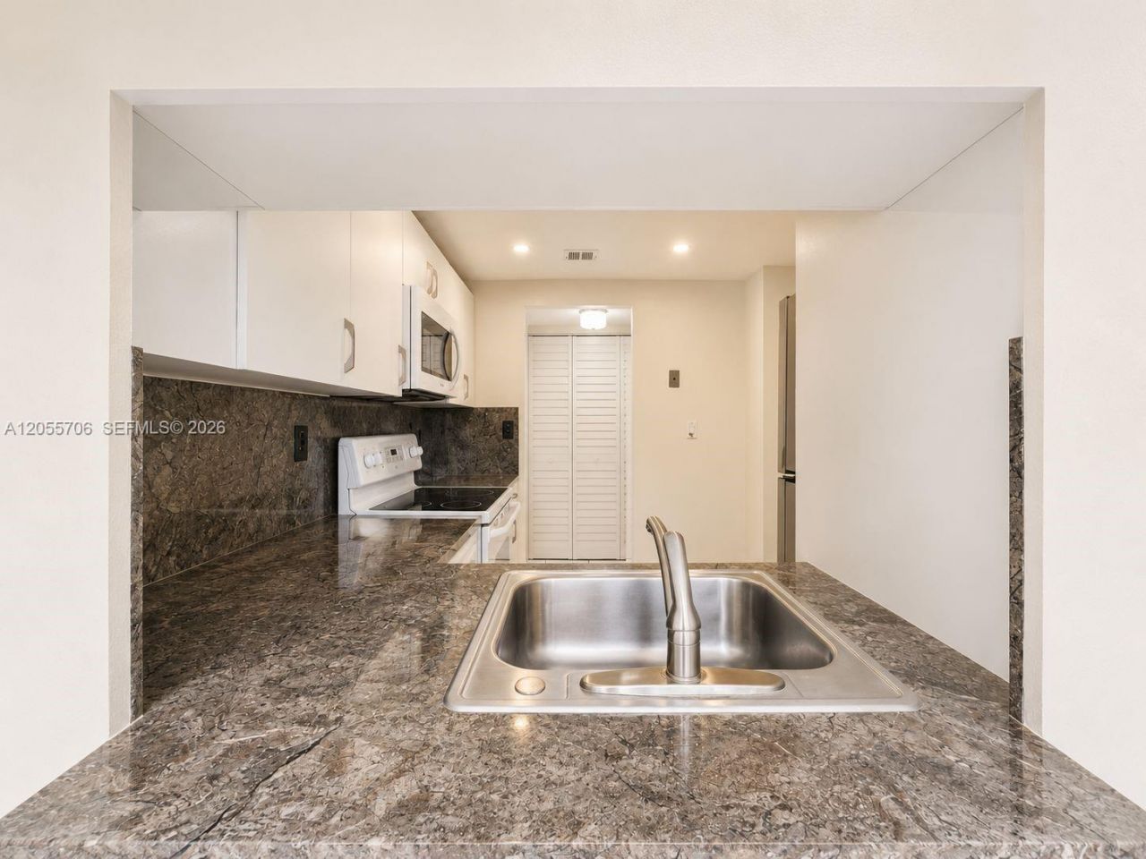 9431 SW 4th St, Unit 107, Miami, FL 33174 Photo