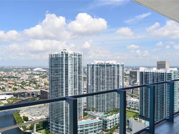 68 SE 6th St , Unit 3908, Miami, FL 33130