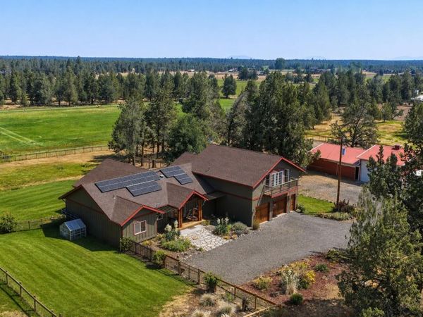69175 Holmes Road, Sisters, OR 97759