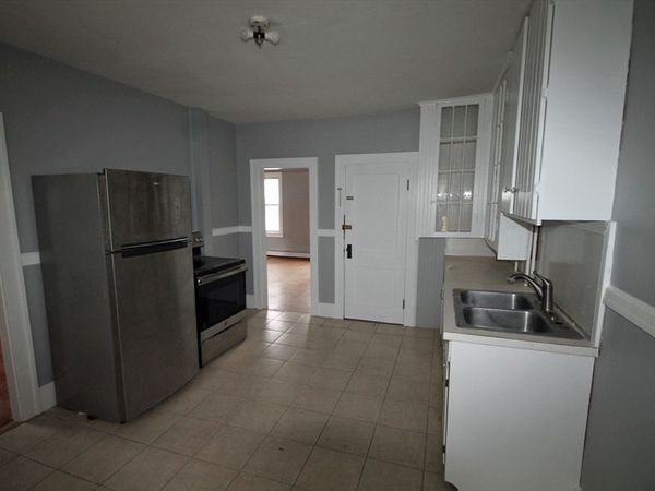 21-23 Maple Ave, Unit 1R, Ware, MA 01082