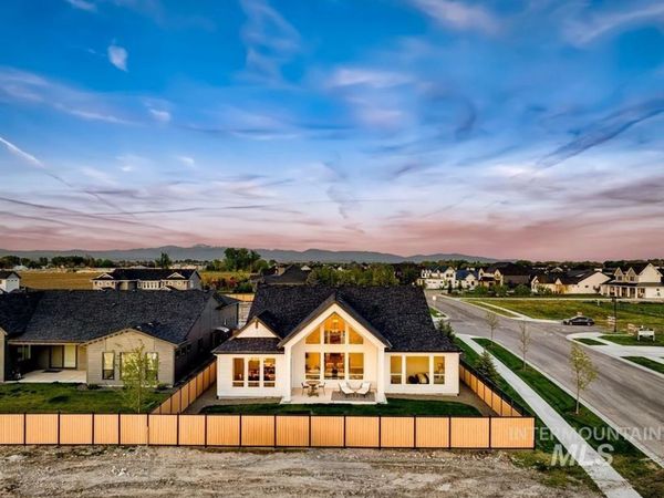 21637 Appaloosa Ave, Star, ID 83669