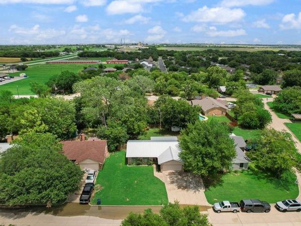 802 N Spears Street, Alvarado, TX 76009