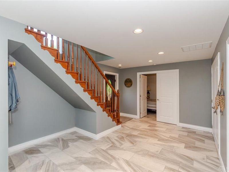 146 Lakengren Drive, Eaton, OH 45320 Photo 14