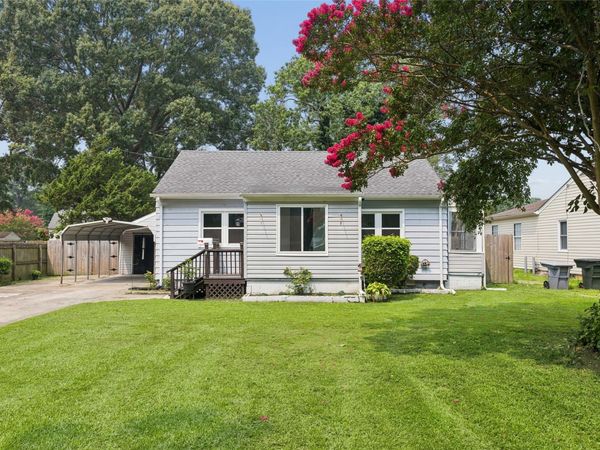 1 Baxter Street , Hampton, VA 23669