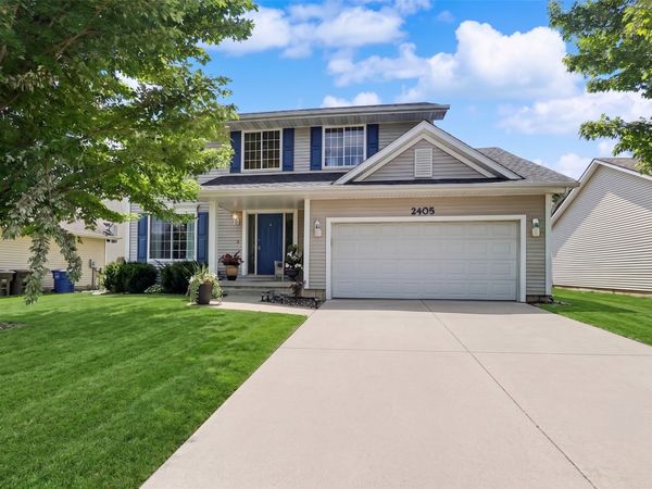 2405 E Luster Lane , Des Moines, IA 50320