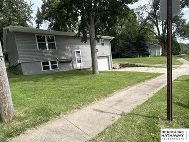 1321 Lincoln Avenue, Plattsmouth, NE 68048