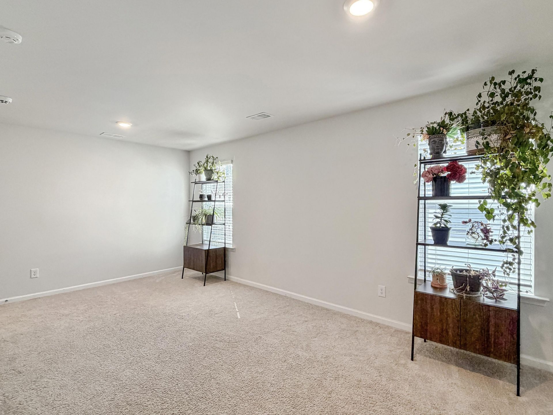 240 Sweet Cherry Lane Photo 32