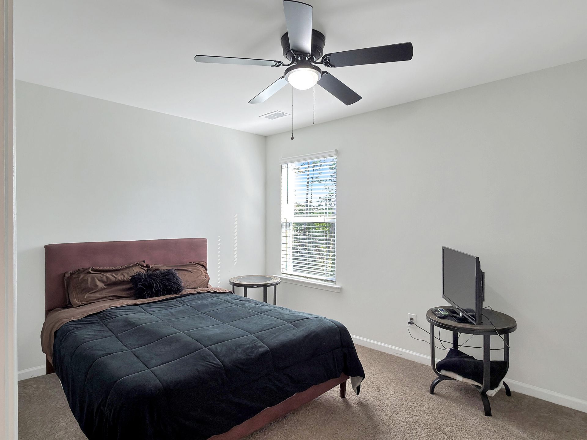 240 Sweet Cherry Lane Photo 36