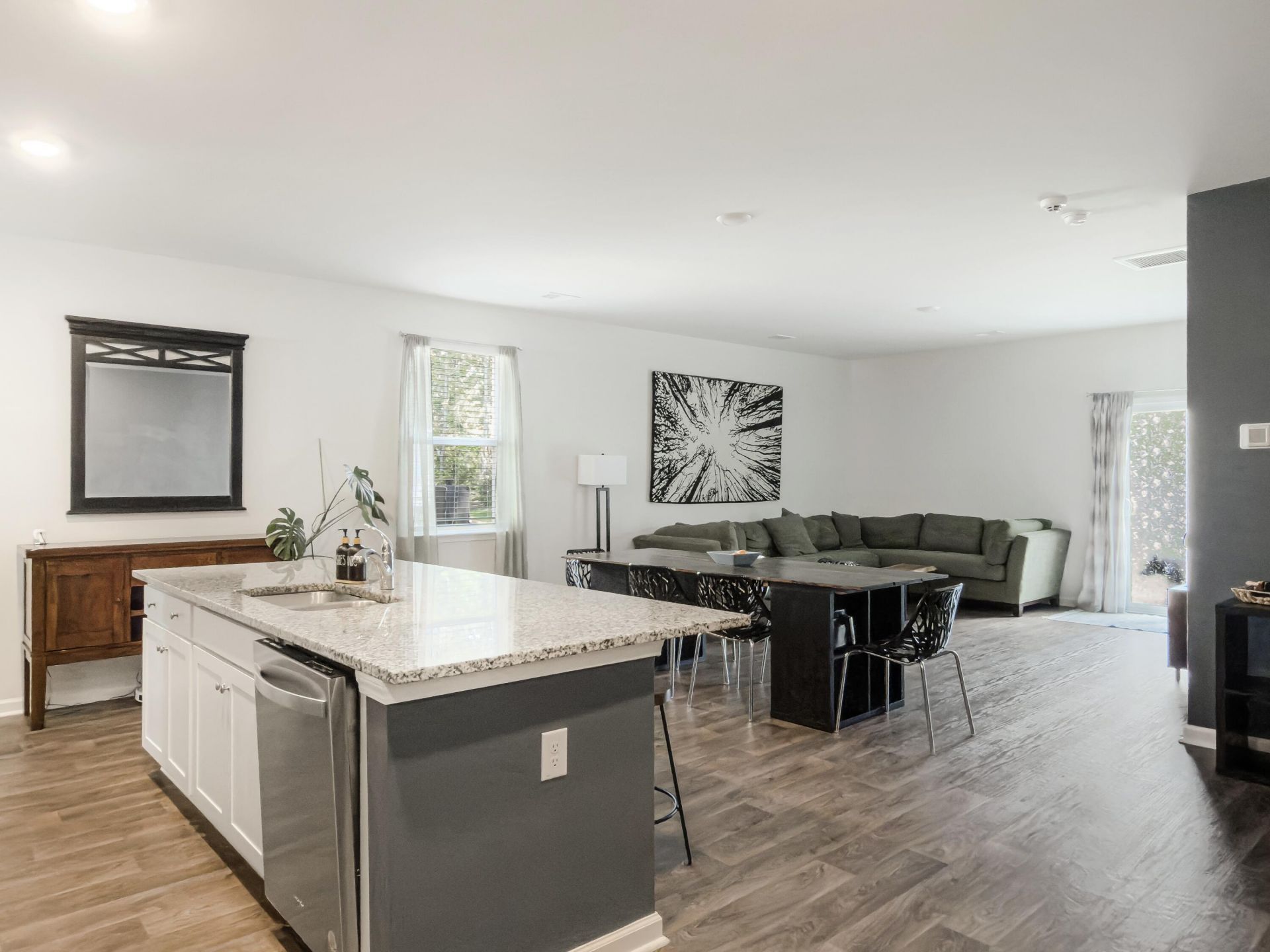 240 Sweet Cherry Lane Photo 7