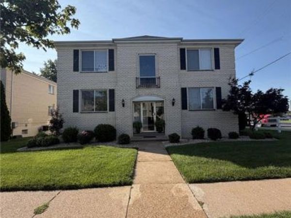 12598 Chardin Place, Unit 3, St Louis, MO 63128