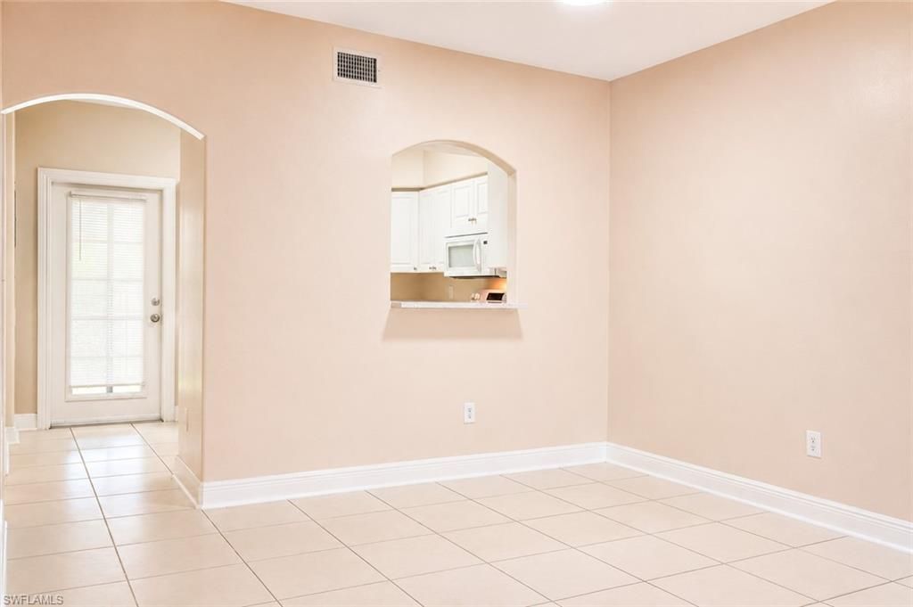 4110 Castilla Cir, Unit 105, Fort Myers, FL 33916 Photo